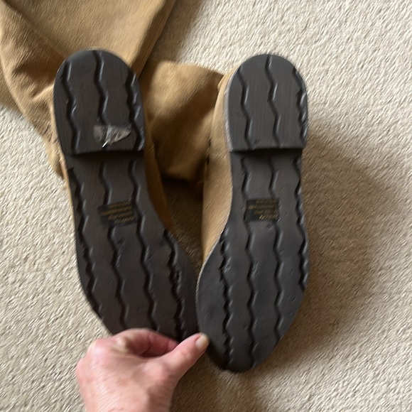 Tan suede pull on low held boots with side detailing. Putney - Picture 4 of 8